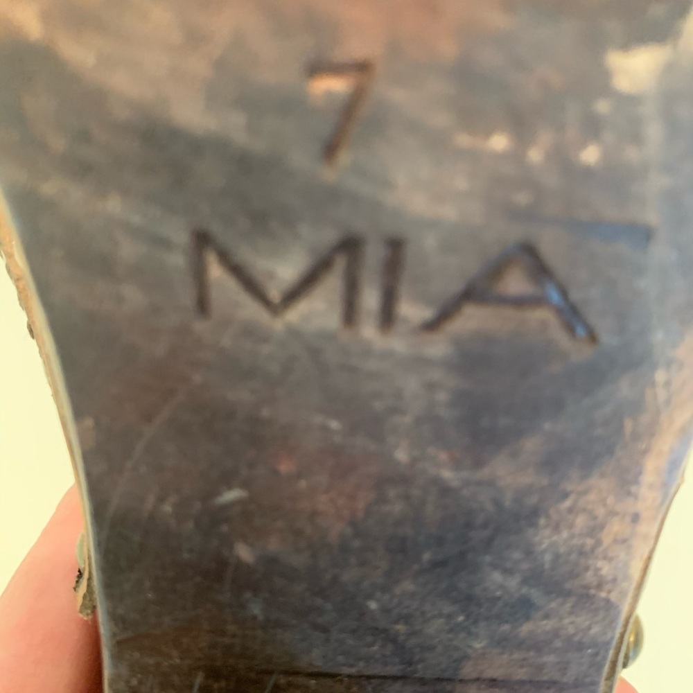 MIA Clogs - Picture 5 of 5